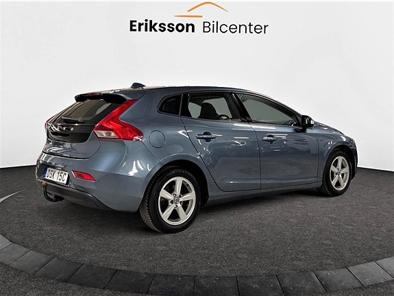 Volvo V40 5 of 22