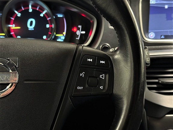 Volvo V40 17 of 22