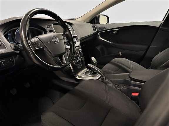 Volvo V40 10 of 22