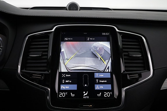 Volvo XC90 20 of 30