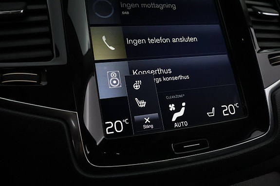 Volvo XC90 24 of 30