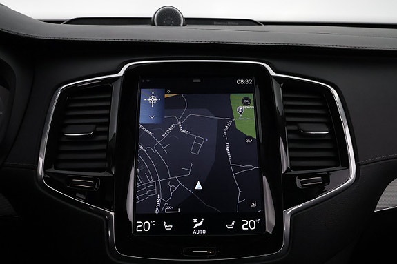 Volvo XC90 21 of 30