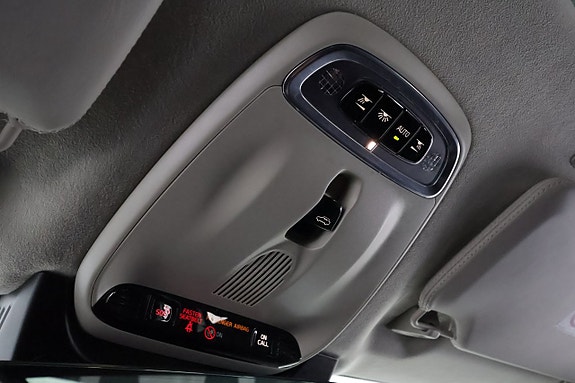 Volvo XC90 27 of 30