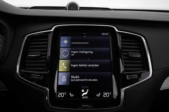 Volvo XC90 18 of 30