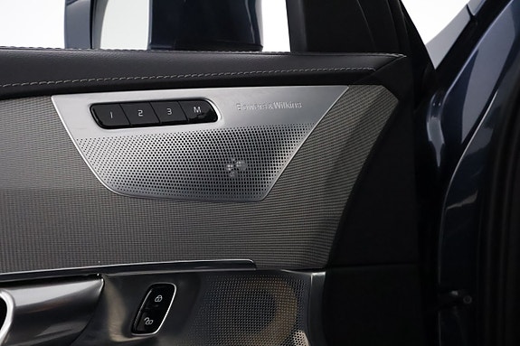 Volvo XC90 29 of 30