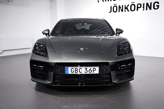 Porsche Panamera 4 8 of 25