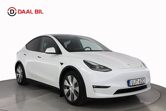 Tesla Model Y 3 of 25