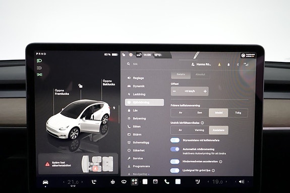 Tesla Model Y 19 of 25