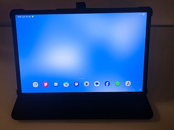 Product image 1 of 2