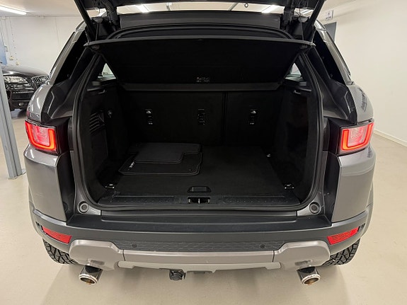 Land Rover Range Rover Evoque 12 of 27
