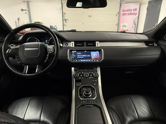 Land Rover Range Rover Evoque 22 of 27
