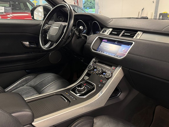 Land Rover Range Rover Evoque 21 of 27