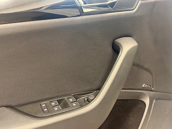 Skoda Superb 12 of 30
