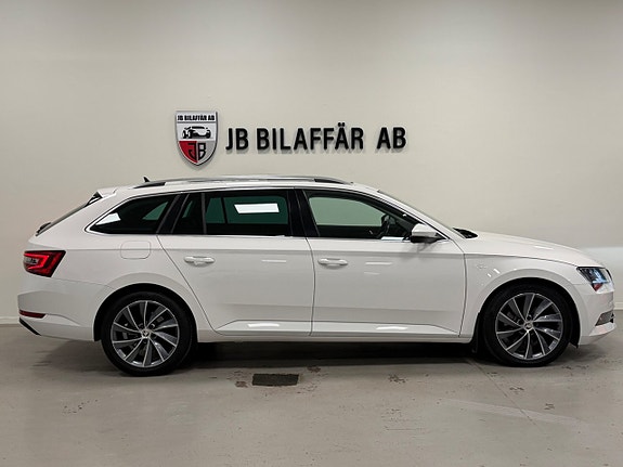 Skoda Superb 8 of 30