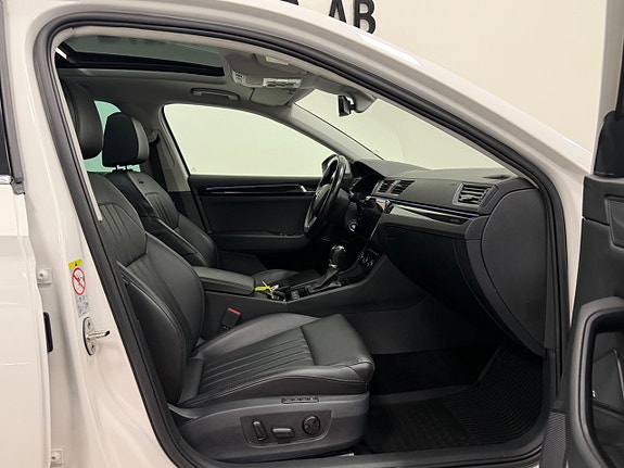 Skoda Superb 28 of 30