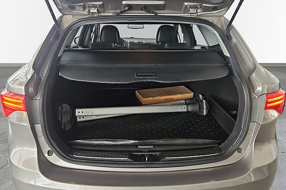 Toyota Avensis 10 of 18
