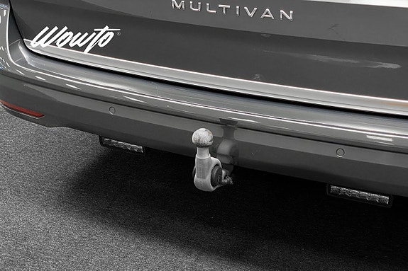 Volkswagen Multivan 22 of 25