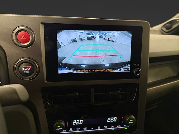 Toyota Yaris 15 of 19