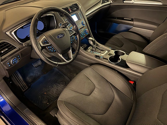 Ford Mondeo 10 of 17