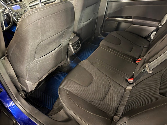 Ford Mondeo 12 of 17
