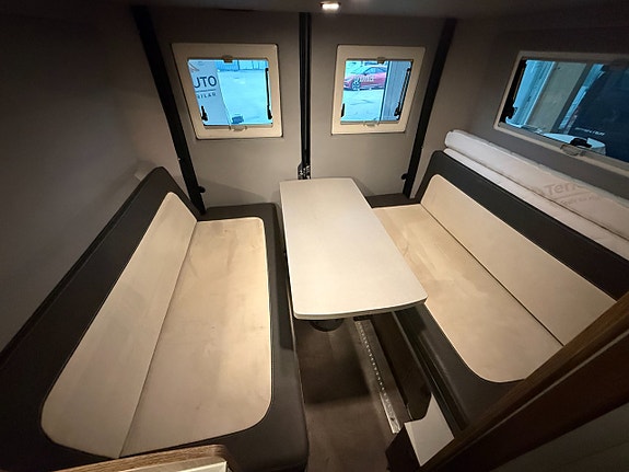 Robeta Helios 180HK AUT (5 bältad & 6 sovplatser!) 3500kg! Skyloft! Adaptiv farthållare! Vinteranpassad! Endast 5,99m! 10 of 24
