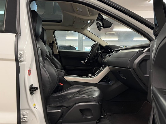 Land Rover Range Rover Evoque 18 of 27