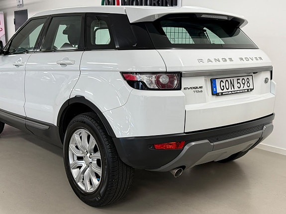 Land Rover Range Rover Evoque 6 of 27