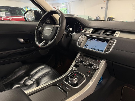 Land Rover Range Rover Evoque 22 of 27