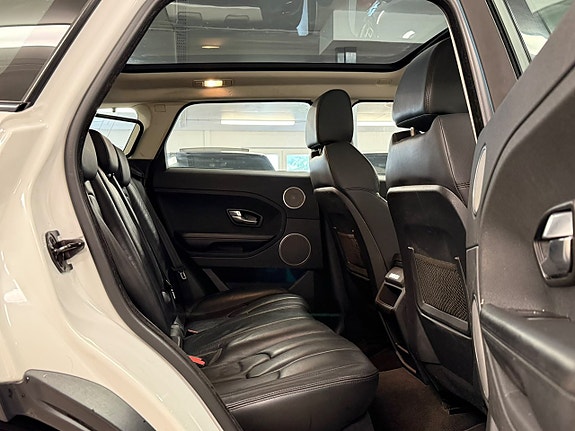 Land Rover Range Rover Evoque 21 of 27
