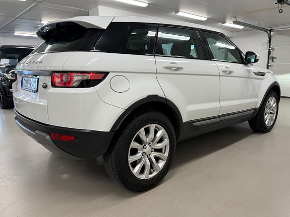 Land Rover Range Rover Evoque 14 of 27