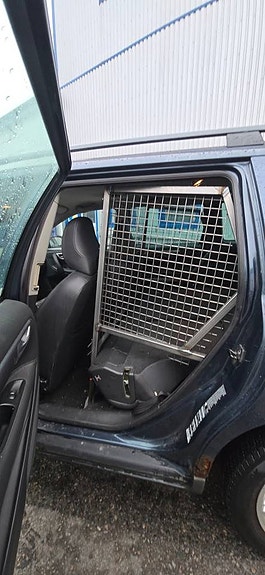 Volvo V70 7 of 8