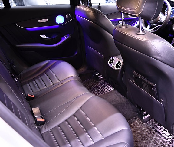 Mercedes-Benz GLC300 d 23 of 26