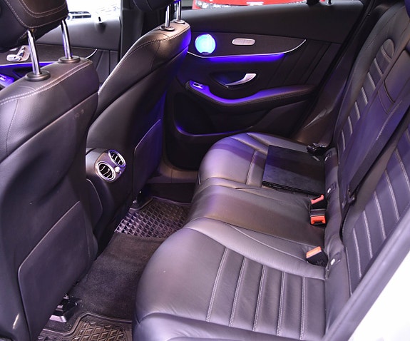 Mercedes-Benz GLC300 d 22 of 26