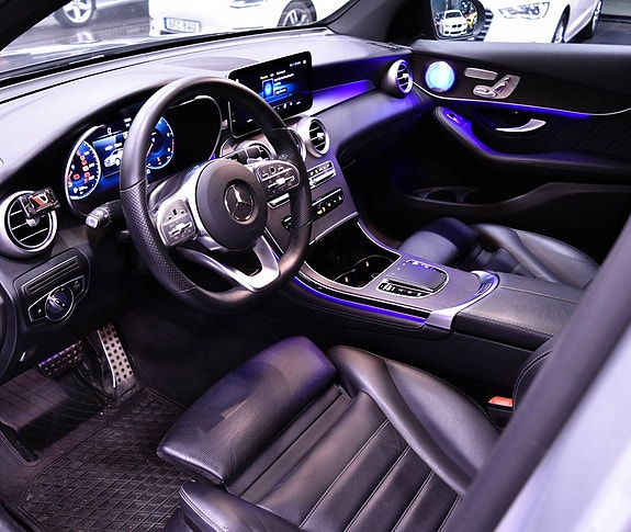 Mercedes-Benz GLC300 d 20 of 26