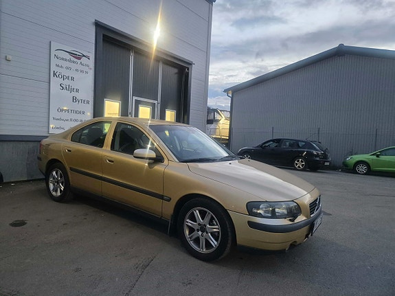 Volvo S60 4 of 14