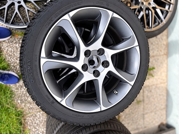 Product image 3 of 9