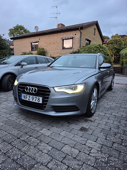 Audi A6 2 of 9