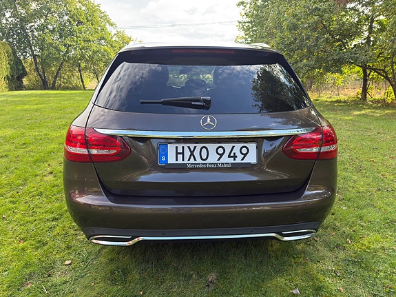 Mercedes-Benz C220 6 of 20