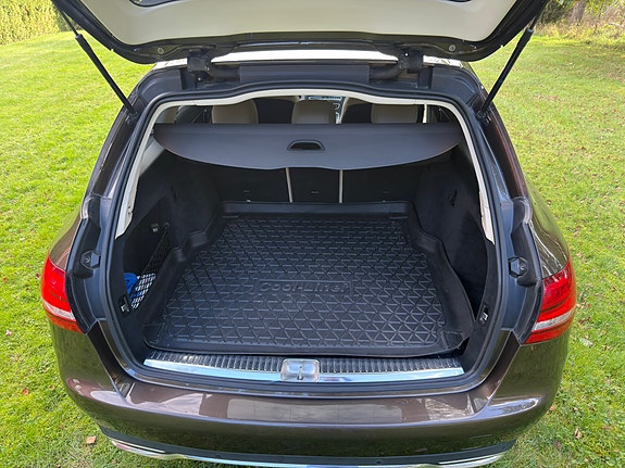 Mercedes-Benz C220 17 of 20