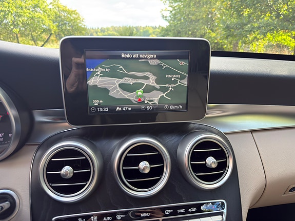 Mercedes-Benz C220 13 of 20