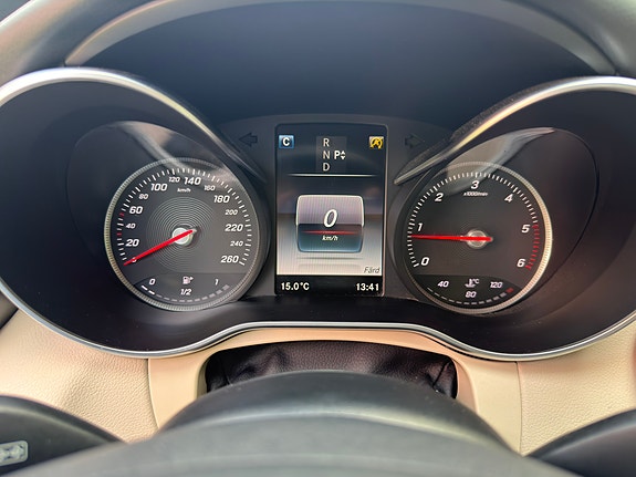 Mercedes-Benz C220 11 of 20