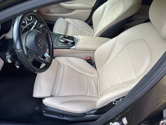 Mercedes-Benz C220 9 of 20