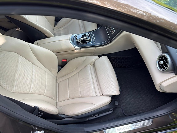Mercedes-Benz C220 14 of 20