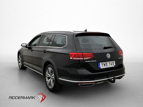 Volkswagen Passat Alltrack 5 of 30