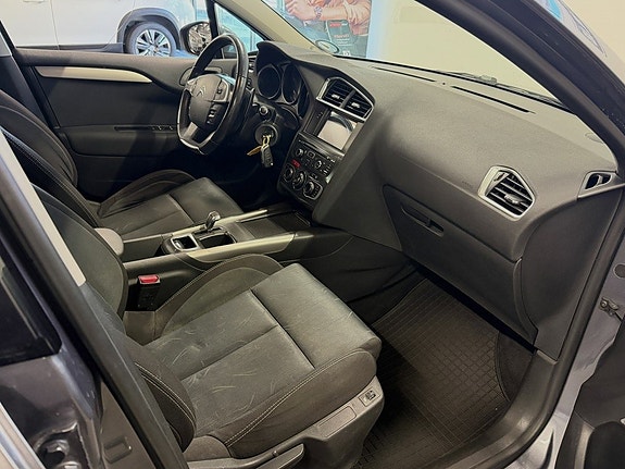 Citroen C4 14 of 17