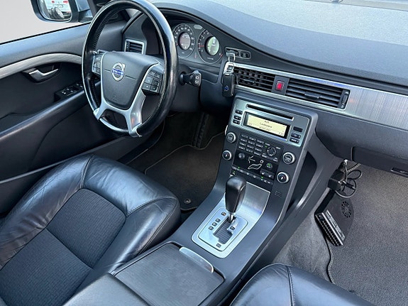 VOLVO V70 2.5FT ETHANOL 231 ch GEARTRONIC BVA R-DESIGN - ATTELAGE - 238000 km