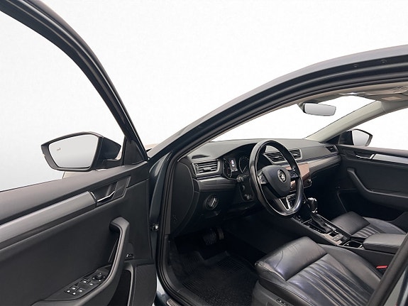 Skoda Superb 12 of 30