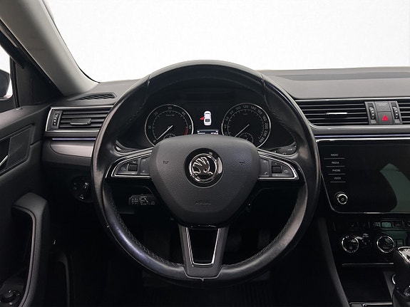 Skoda Superb 17 of 30