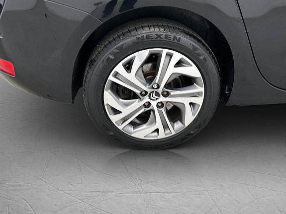 Citroen Grand C4 Picasso 23 of 30