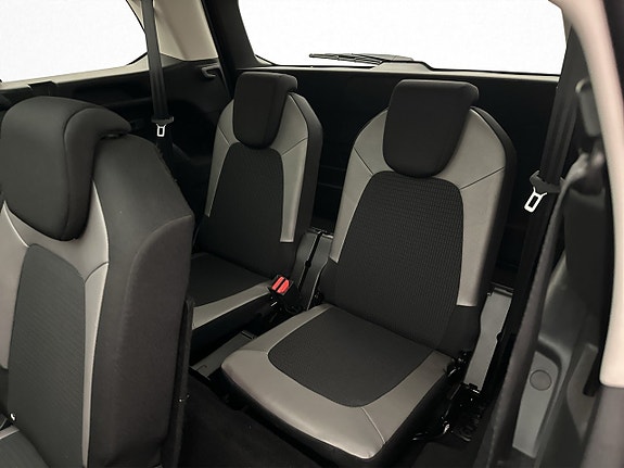Citroen Grand C4 Picasso 17 of 30